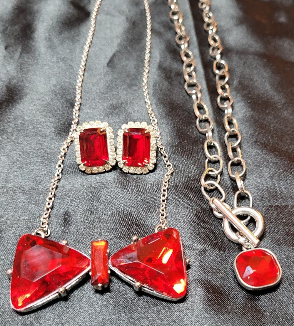 Red Rhinestone Necklace Earrings Lot Bowtie Silver Chain Toggle Clasp Glam Y2K